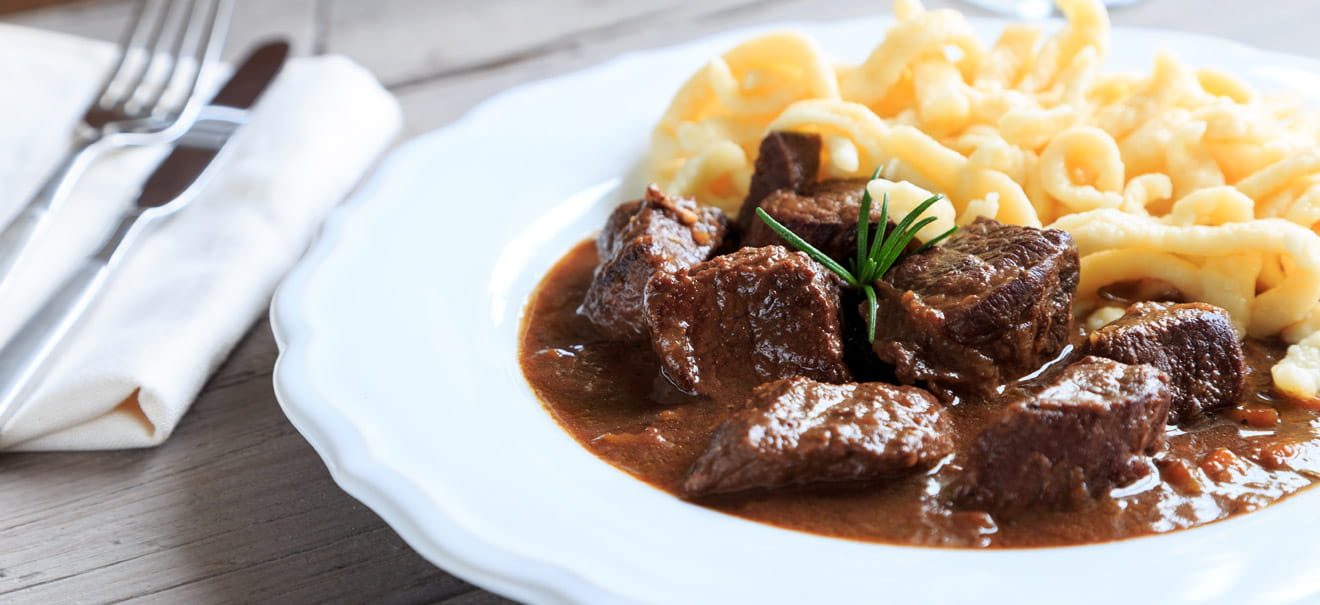 Frisch gekochtes Mittagessen aus der Küche der Metzgerei Kirchschlager